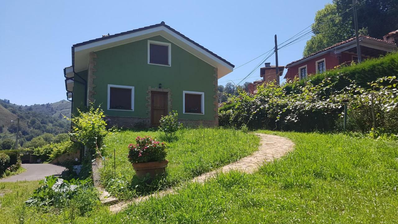 Apartamentos La Guertina Onís Dış mekan fotoğraf